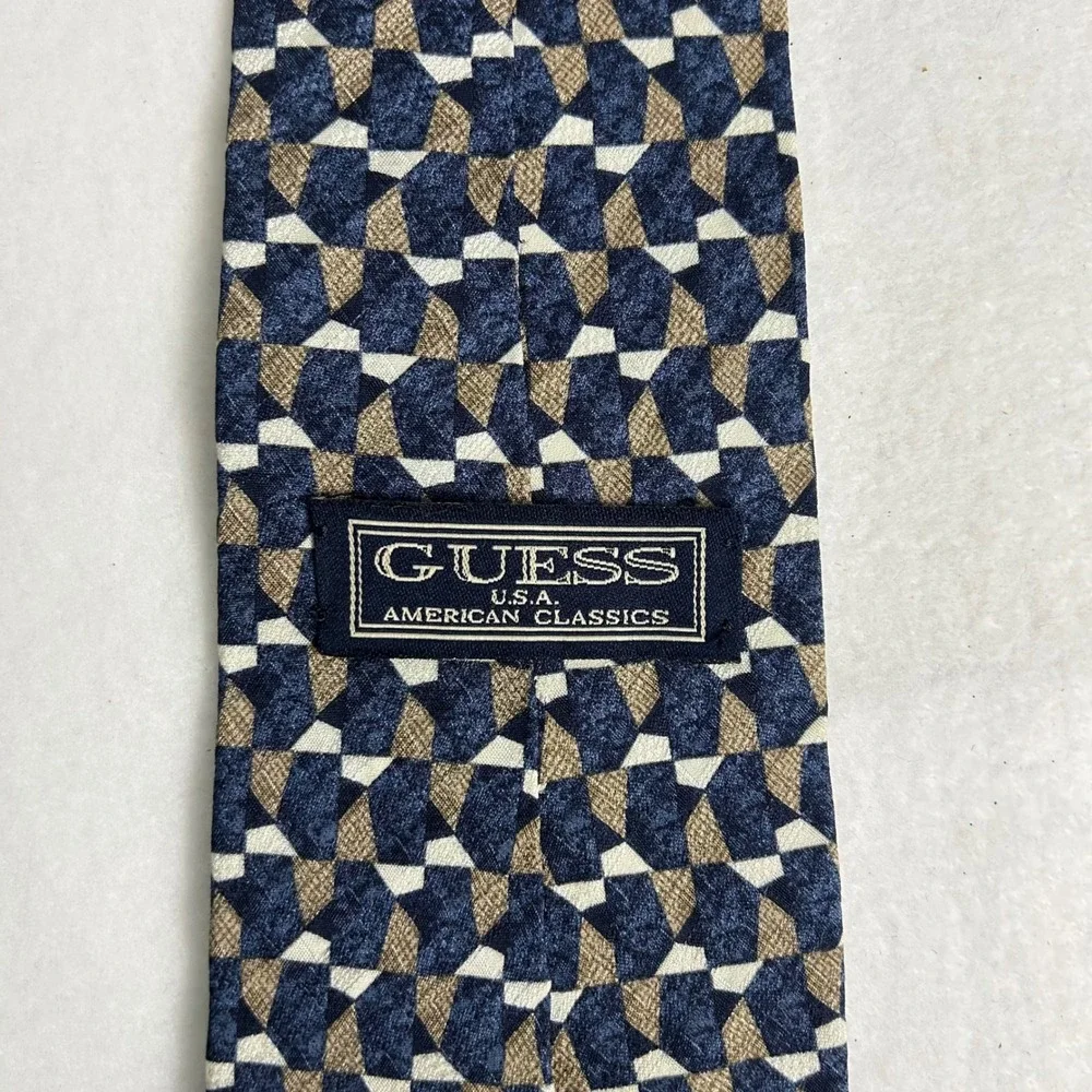 Guess vintage american